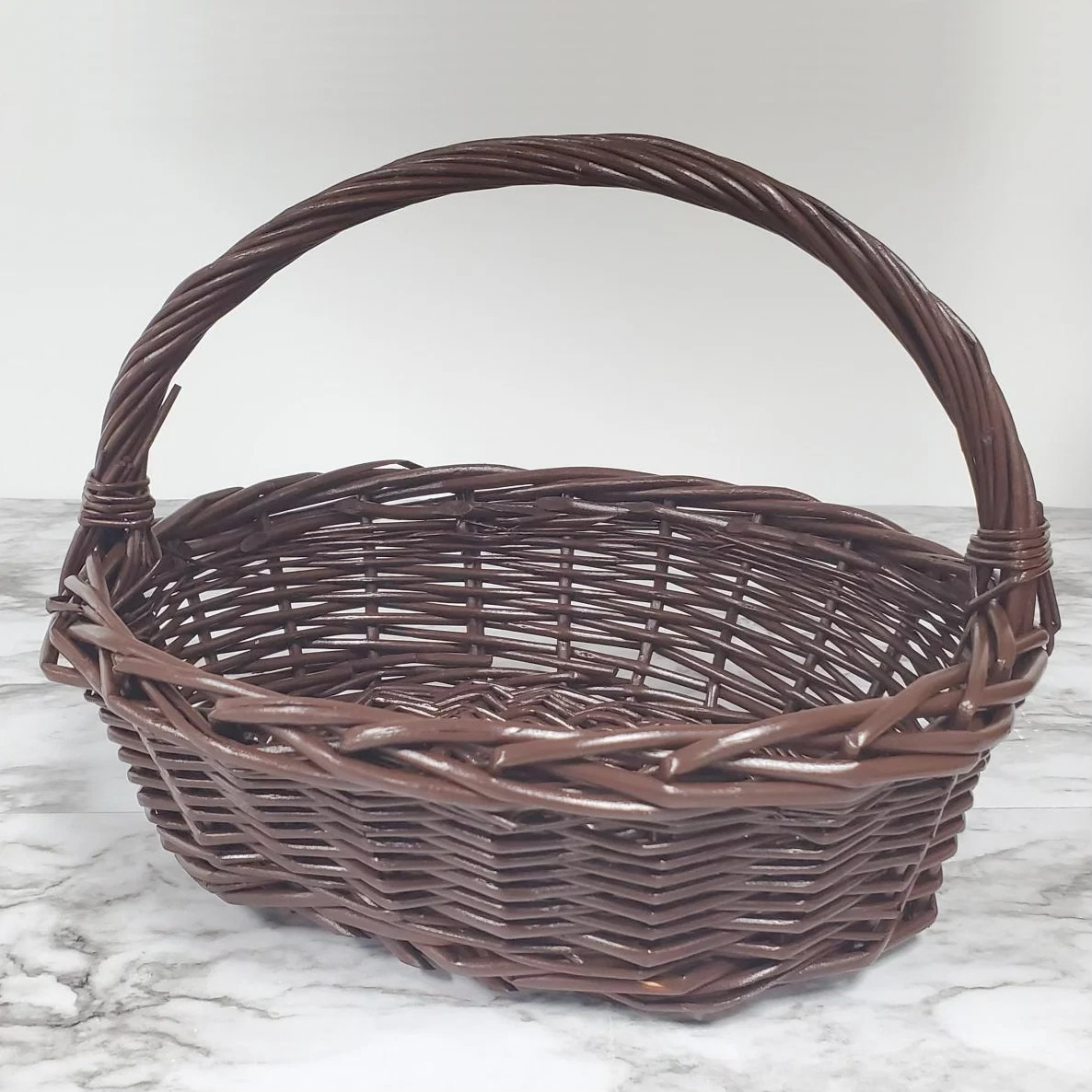 Medium Premium Gift Basket - (5-6 Products)